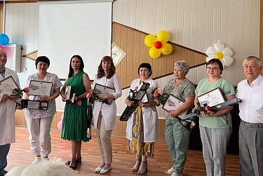 Благодарности председателя Заксобрания вручены работникам госпиталя ветеранов войн